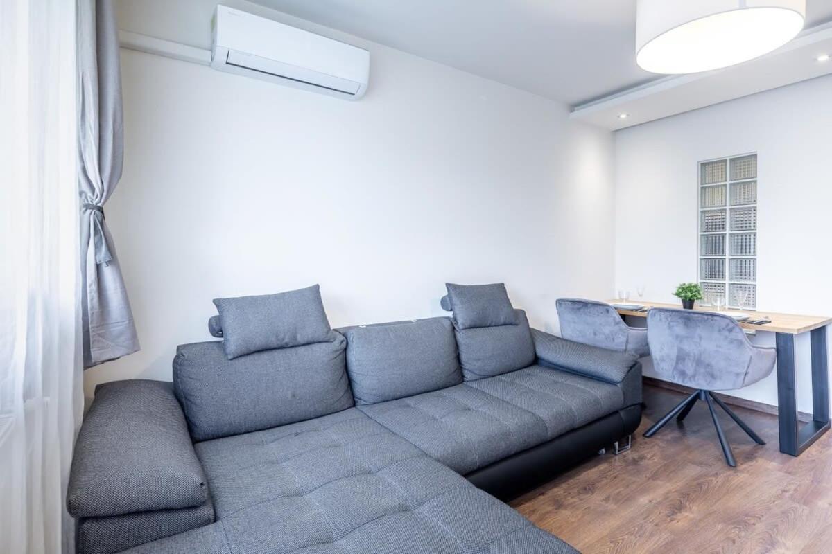 Cozy Quiet Apartment With A Balcony ブダペスト エクステリア 写真